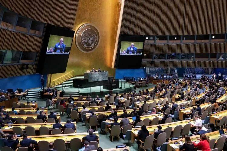 认清中国实力后，30多国提议，联合国要与上合合作，特朗普承认输了