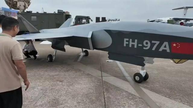 印军6架预警机一夜清零？歼-20S指挥无人机猎杀，还敢挑衅吗！